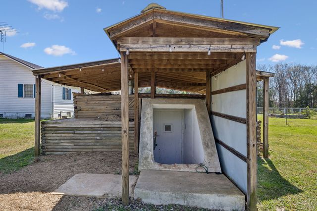 253 Henslee Rd, Shelbyville, TN 37160