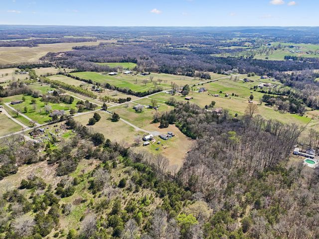 253 Henslee Rd, Shelbyville, TN 37160