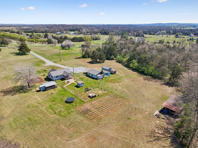 253 Henslee Rd, Shelbyville, TN 37160