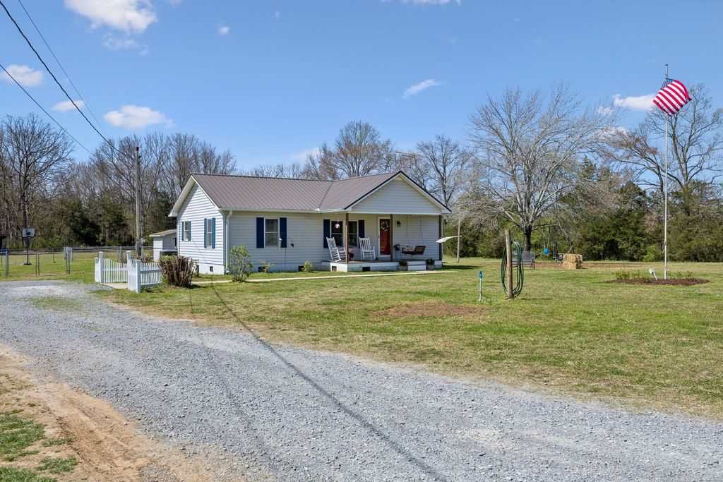 253 Henslee Rd, Shelbyville, TN 37160