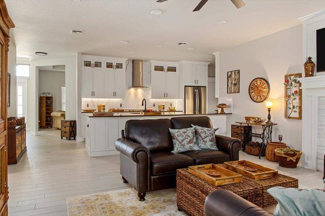 6510 SW Whispering Oak, Lawton, OK 73505