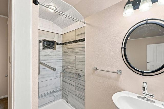 301 Lorimer Street, Salinas, CA 93901