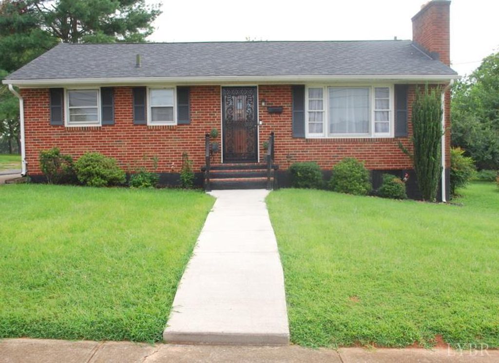 1017 Randolph Lane, Lynchburg, VA 24502