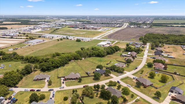 112 Carrington Drive, Fate, TX 75032