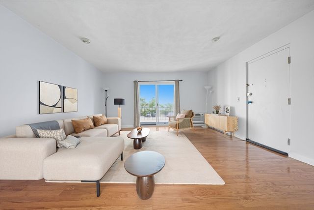 808 Willard St F11, Quincy, MA 02169