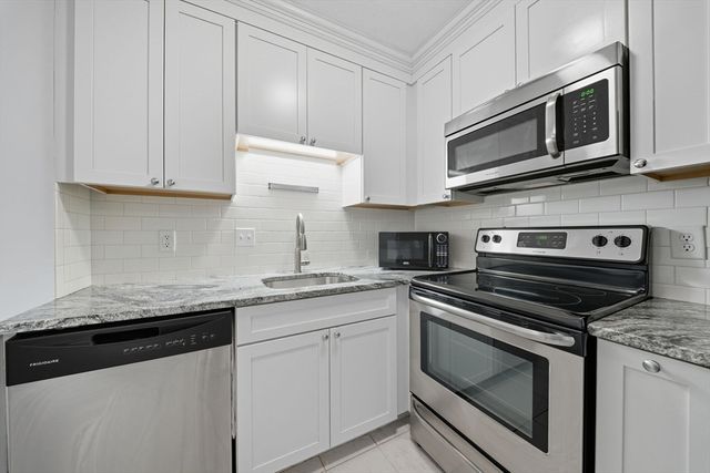 808 Willard St F11, Quincy, MA 02169