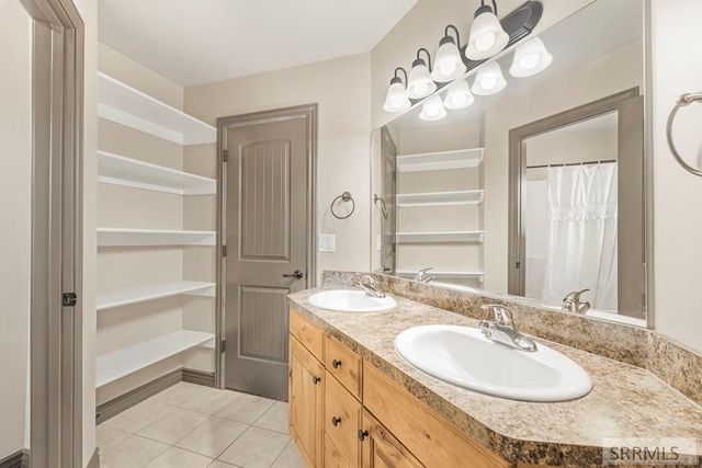 477 Countryside Avenue, Rexburg, ID 83440