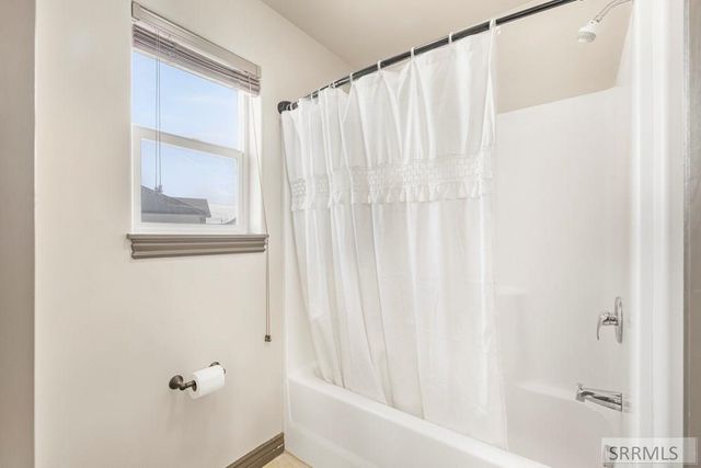 477 Countryside Avenue, Rexburg, ID 83440