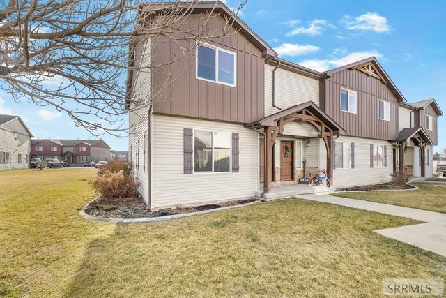 477 Countryside Avenue, Rexburg, ID 83440