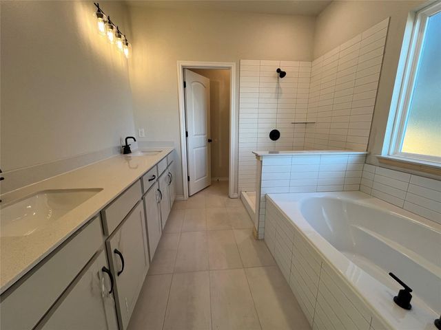 116 Clover BND, Liberty Hill, TX 78642