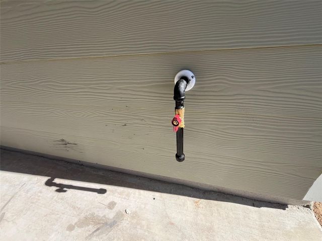 116 Clover BND, Liberty Hill, TX 78642