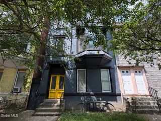 379 3rd Street Unit 1, Troy, NY 12180