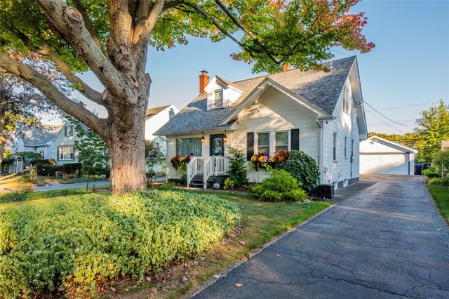 234 Pemberton Road, Irondequoit, NY 14622