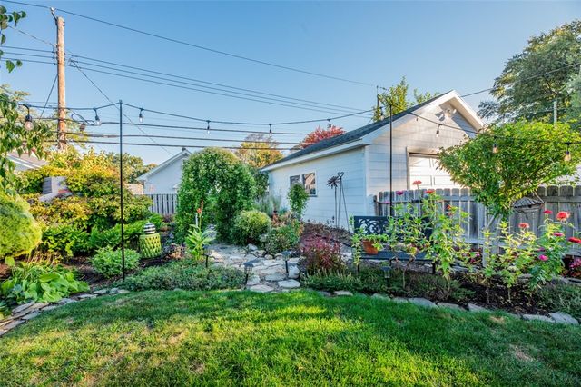 234 Pemberton Road, Irondequoit, NY 14622