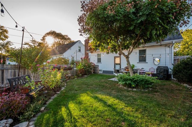 234 Pemberton Road, Irondequoit, NY 14622