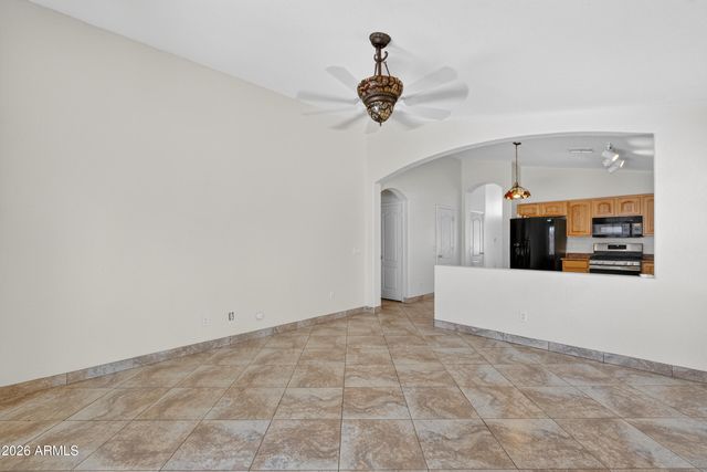 1111 E PALOMINO Way, San Tan Valley, AZ 85143