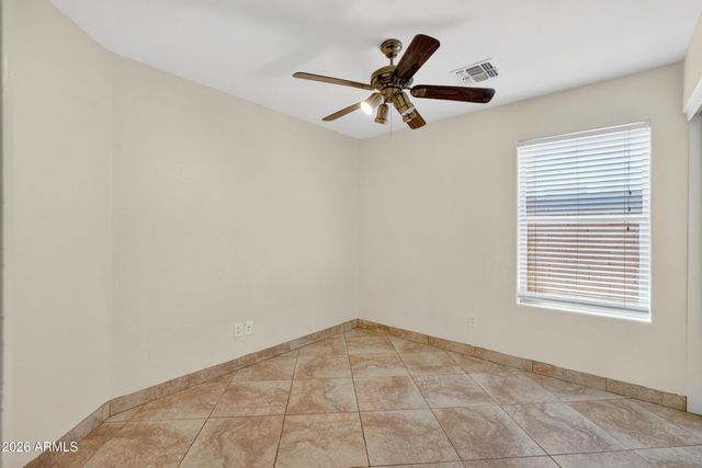 1111 E PALOMINO Way, San Tan Valley, AZ 85143