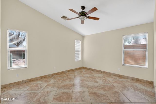 1111 E PALOMINO Way, San Tan Valley, AZ 85143