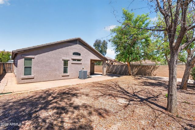 1111 E PALOMINO Way, San Tan Valley, AZ 85143