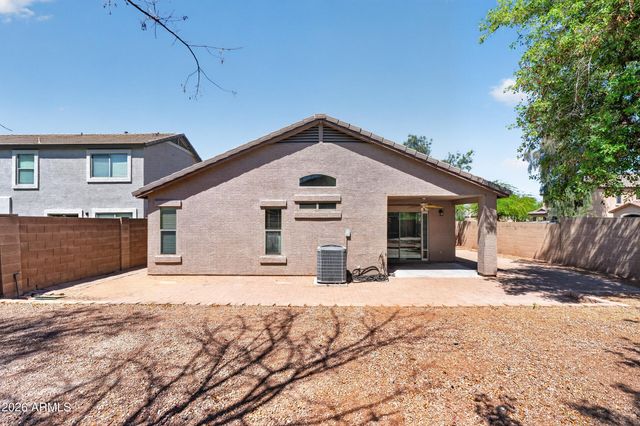 1111 E PALOMINO Way, San Tan Valley, AZ 85143