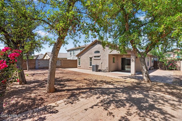 1111 E PALOMINO Way, San Tan Valley, AZ 85143