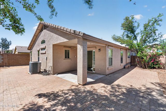 1111 E PALOMINO Way, San Tan Valley, AZ 85143