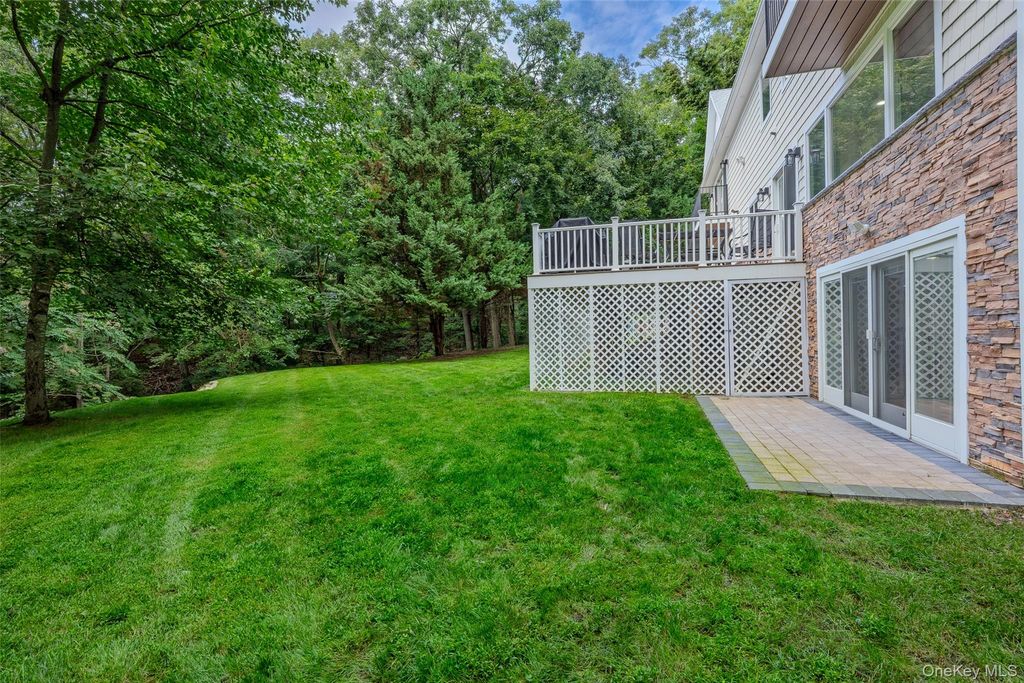 5 Buena Vista Road, Port Jefferson, NY 11777 — photo 5