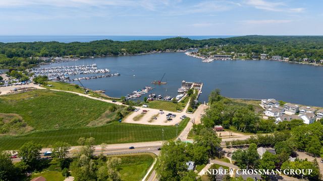 36 Center Street 6, Douglas, MI 49406