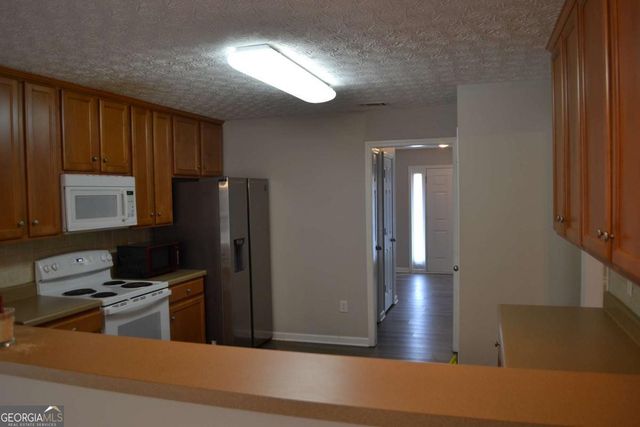 3040 Battlement Circle, Loganville, GA 30052