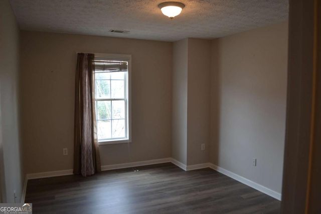 3040 Battlement Circle, Loganville, GA 30052