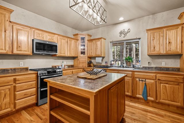 32833 California 44, Shingletown, CA 96088