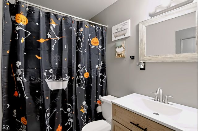 166 Altum Court, Bargersville, IN 46106