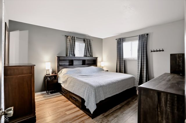166 Altum Court, Bargersville, IN 46106