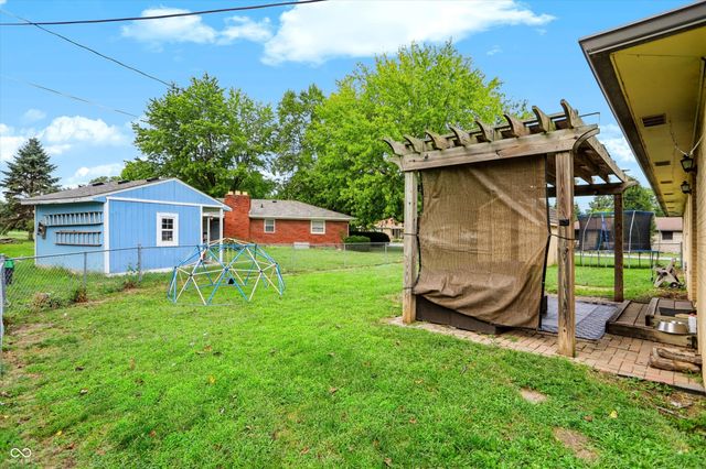 166 Altum Court, Bargersville, IN 46106