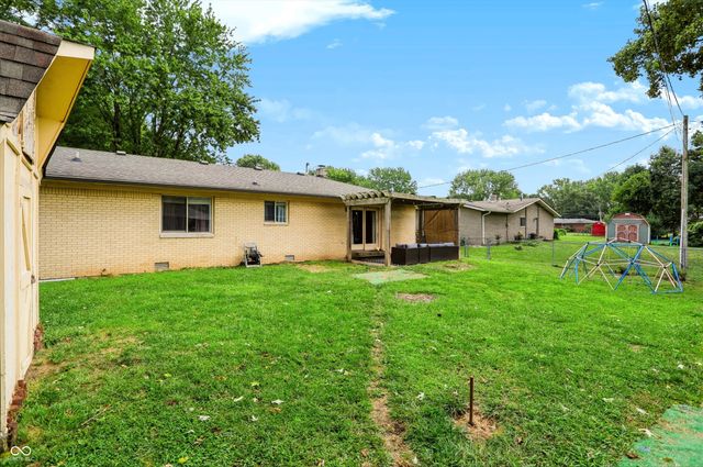 166 Altum Court, Bargersville, IN 46106