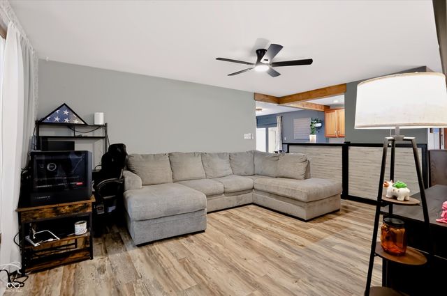 166 Altum Court, Bargersville, IN 46106