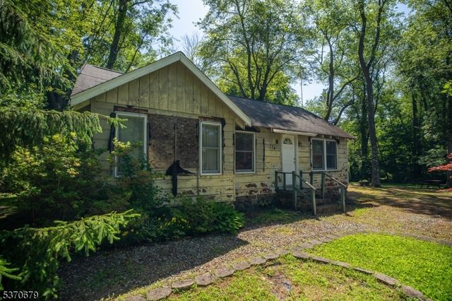 174 Highland Lakes Rd, Vernon Twp., NJ 07422