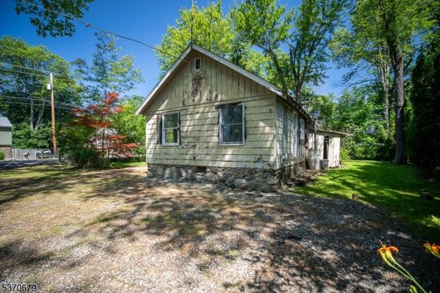 174 Highland Lakes Rd, Vernon Twp., NJ 07422