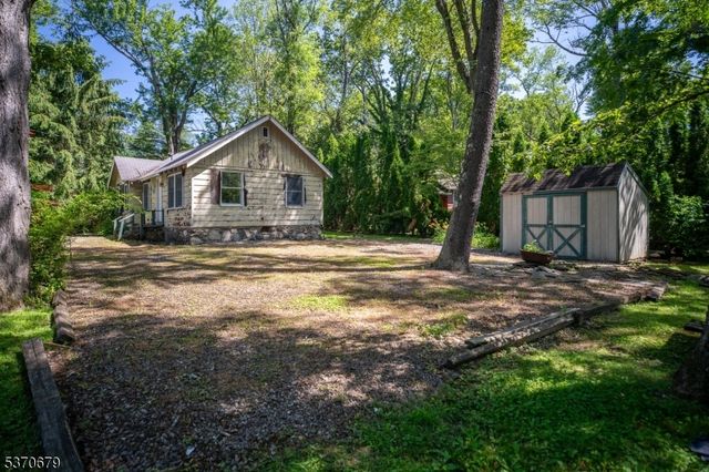 174 Highland Lakes Rd, Vernon Twp., NJ 07422
