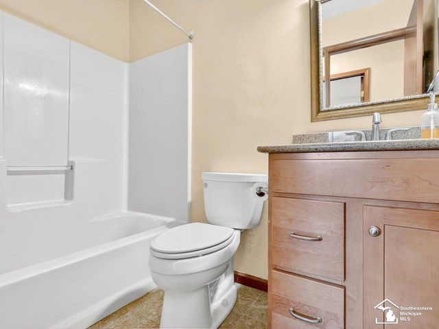 7010 Douglas Road, Bedford Twp, MI 48144