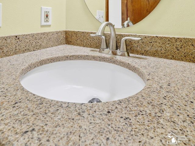 7010 Douglas Road, Bedford Twp, MI 48144