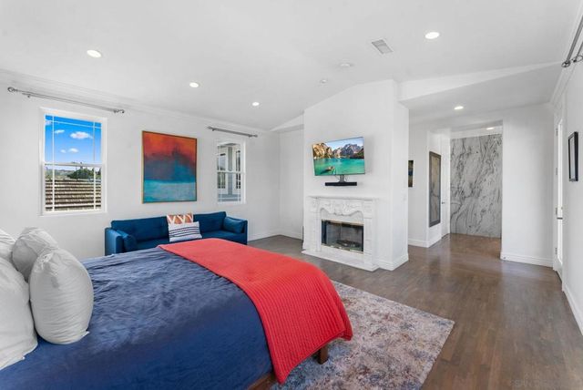 1550 Morenci St, San Diego, CA 92110