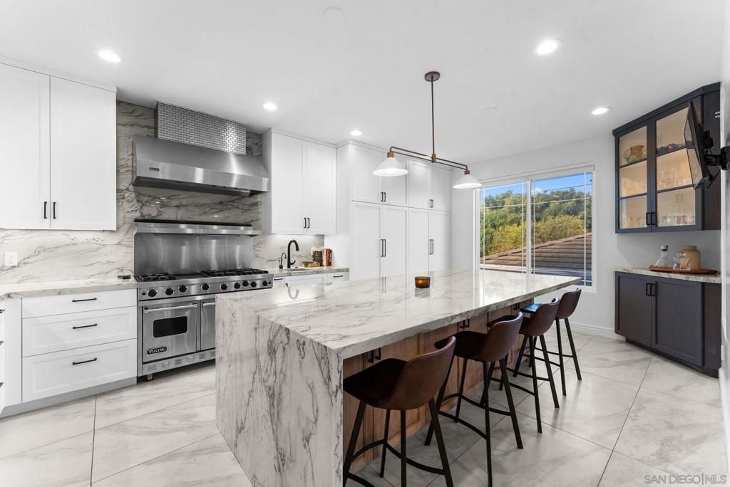 1550 Morenci St, San Diego, CA 92110