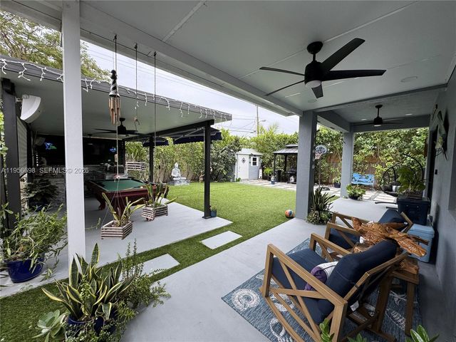 885 NE 3rd Ave, Homestead, FL 33030