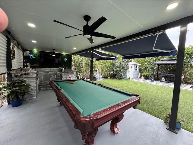 885 NE 3rd Ave, Homestead, FL 33030