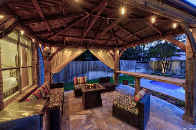3035 Fall Mist Dr, San Antonio, TX 78247