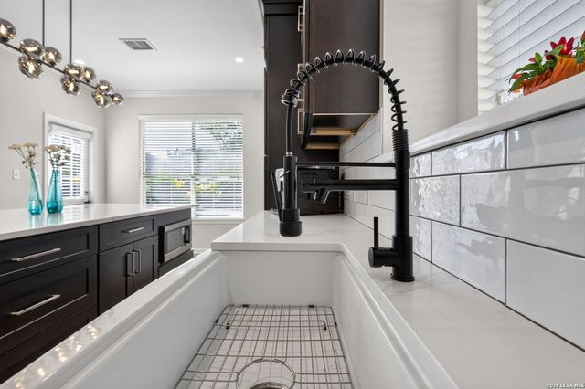 3035 Fall Mist Dr, San Antonio, TX 78247
