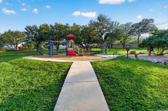 3035 Fall Mist Dr, San Antonio, TX 78247
