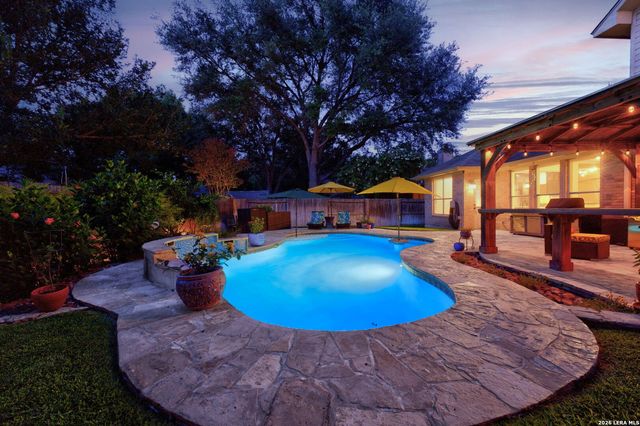 3035 Fall Mist Dr, San Antonio, TX 78247