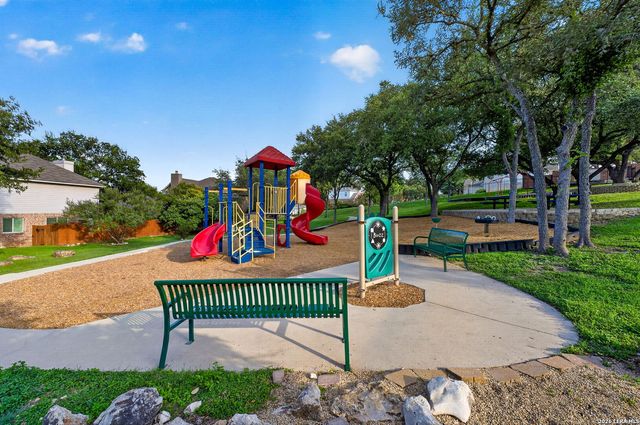3035 Fall Mist Dr, San Antonio, TX 78247